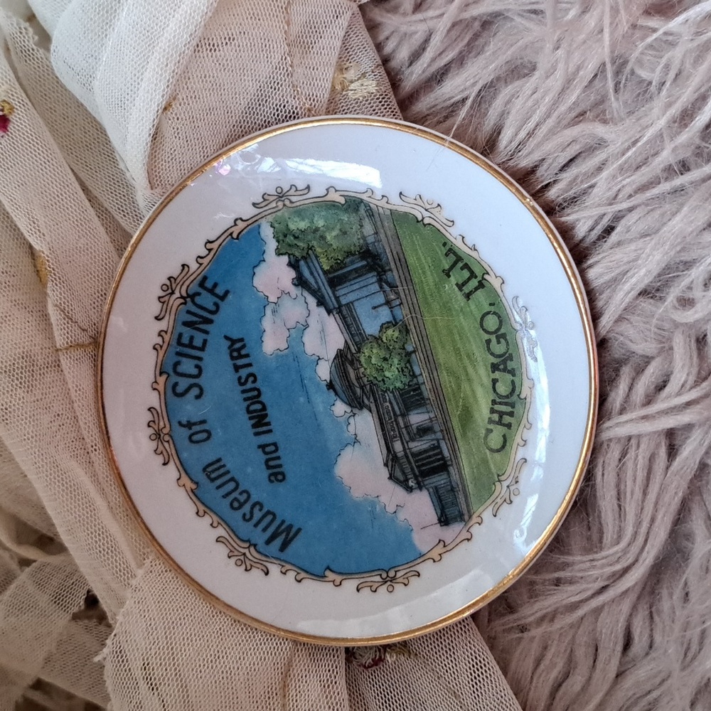Vtg Chicago Museum of Science and Industry Souvenir Small Decorative Plate